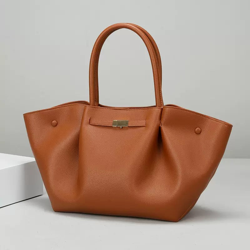 High-Capacity Handbag with Timeless Design, Perfect for Work or Weekend Getaways