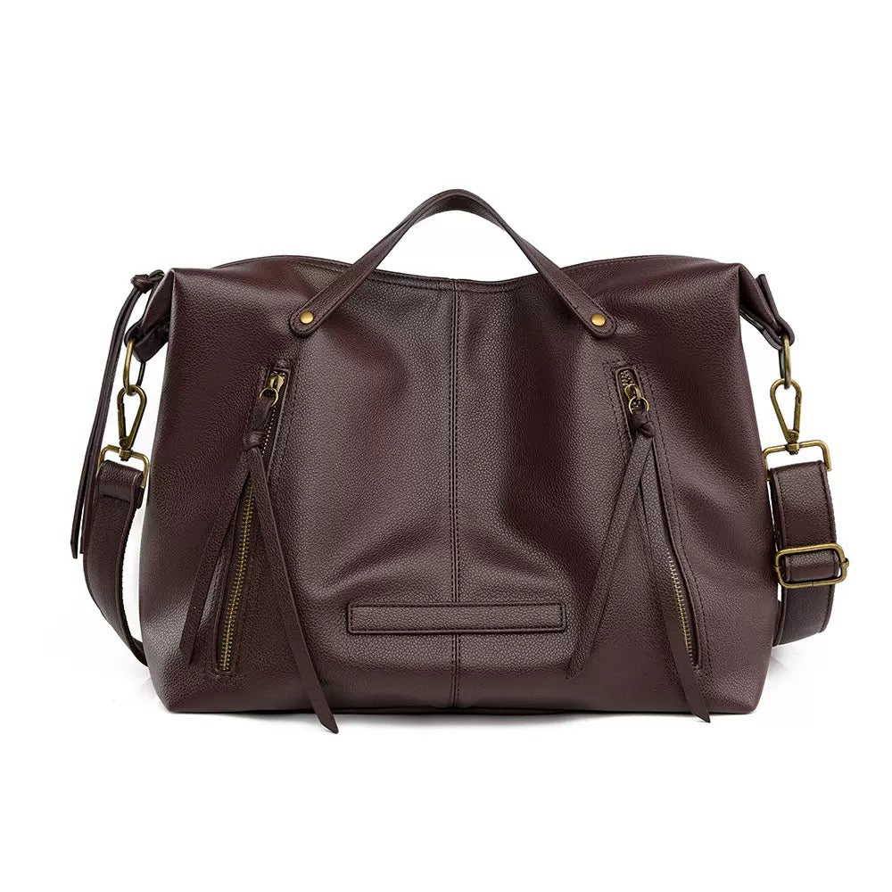 Unique and Eye-Catching Shoulder Bag with Floral Pattern and Durable Construction