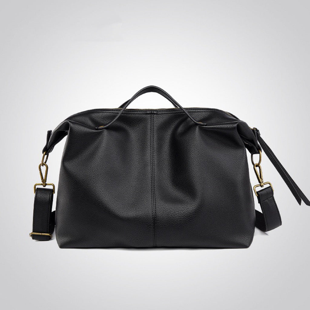 Unique and Eye-Catching Shoulder Bag with Floral Pattern and Durable Construction